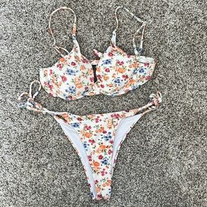 SHEIN Dainty Floral High Cut Bikini Set